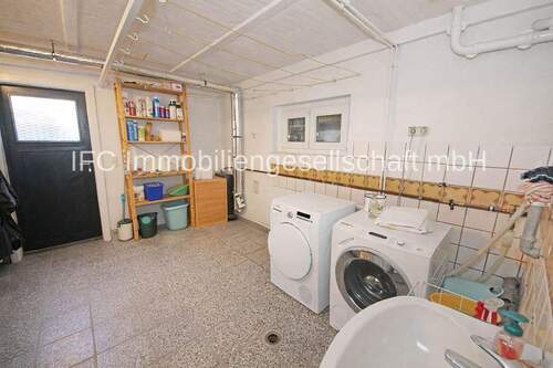 Hauswirtschaftsraum im Keller - 