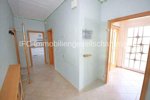 Flurbereich im EG - Bungalow mit 139,00 m&sup2; in Gräfenhainichen zum Kaufen