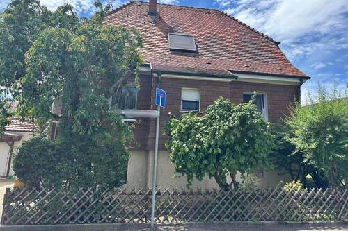 Ansicht - 4 Zimmer Einfamilienhaus zum Kaufen in Korntal-Münchingen