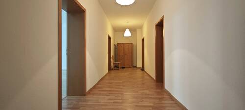 Flur bzw Empfangs- und Wartebereich (1) - 2 Zimmer Büro zur Miete in Dresden