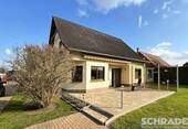 ...herrlich sonnig bis in den Abend hinein - Wohnfertig...mit Doppelgarage - 280.000,00 EUR Kaufpreis, ca.  143,00 m² Wohnfläche