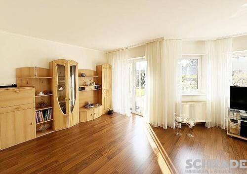 ...und Terrassenzugang - 