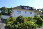 Hof-/Garagenansicht - 9 Zimmer Einfamilienhaus in Schloßböckelheim