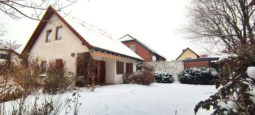 Aussen 1 - Idyllisches Zuhause in ruhiger Lage am Golfplatz