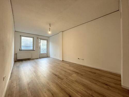 Wohnzimmer - 2 Zimmer Etagenwohnung zum Kaufen in Hamburg / Eppendorf