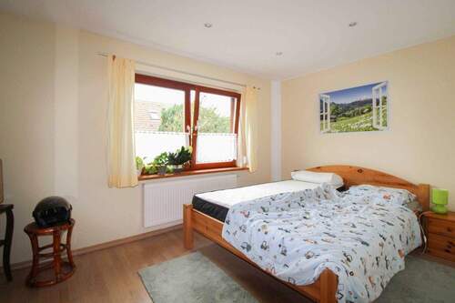 Schlafzimmer EG - 
