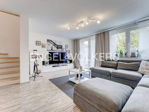 ...mit Zugang zum Garten. - Reihenmittelhaus mit 118,00 m² in March-Hugstetten zum Kaufen