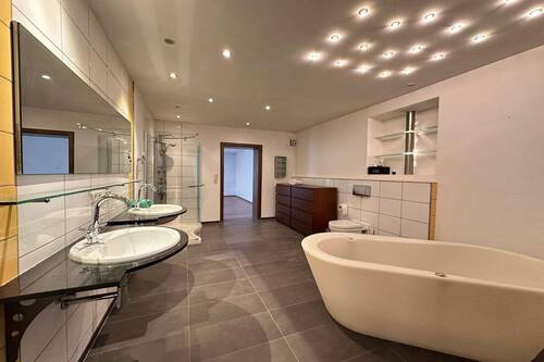 UG Bad - Mehrfamilienhaus, Wohnhaus mit 420,60 m² in Scherstetten zum Kaufen