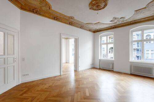 * - 'Altbaucharme trifft Design - Erstbezug nach luxuriöser Kernsanierung im Herzen von Charlottenburg'