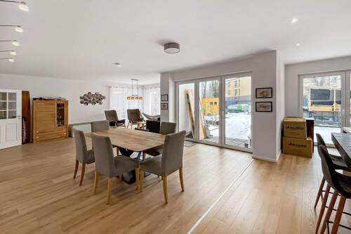 Wohnbereich - 5 Zimmer Einfamilienhaus in Luckenwalde