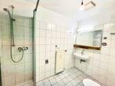 Modernes Badezimmer - 