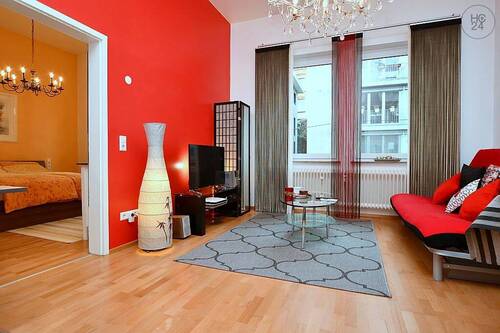 Bild1 - Schöne, voll möblierte Wohnung mit Garage und WLAN in Stuttgart Mitte