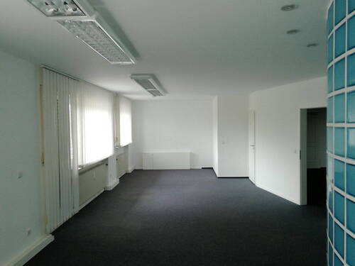 Büro Großraum für 6 - 8 Pers. - 