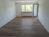 Wohnzimmer (2) - 3 Zimmer Etagenwohnung zur Miete in Ingelheim-Wackernheim