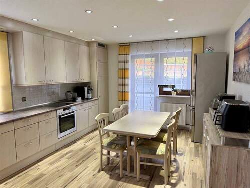 und Terrassenzugang - 