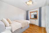 Schlafzimmer (EG) - 