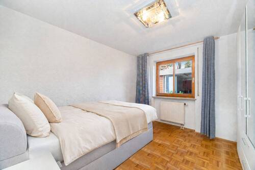 Schlafzimmer (EG) - 