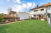 Garten (Virtuelle Darstellung ohne Pool) - Viel Platz für mehrere Generationen - Doppelhaushälfte mit zwei Wohneinheiten in Freimann