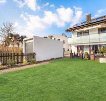 Viel Platz für mehrere Generationen - Doppelhaushälfte mit zwei Wohneinheiten in Freimann - München Schwabing-Freimann