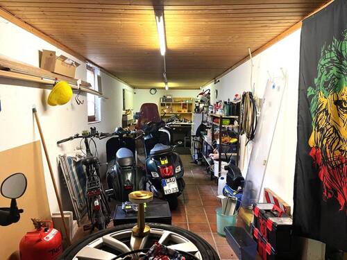 Garage - 