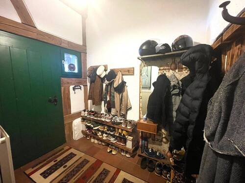 Windfang mit Garderobe - 