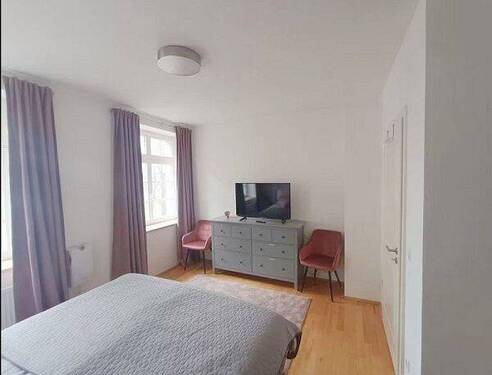 Schlafen - 2 Zimmer Etagenwohnung in Dresden