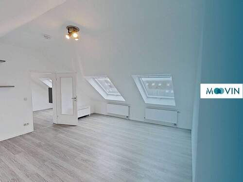 Bild 1 - **Gemütliche 1,5-Zimmer-Dachgeschosswohnung mit EBK und Badewanne**