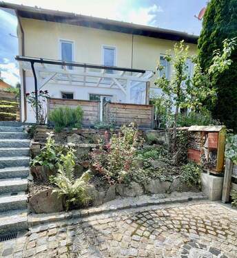 Untere Terrasse Kräuterbeet - 