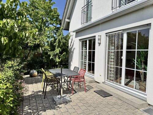 Terrasse mit Abendsonne - 