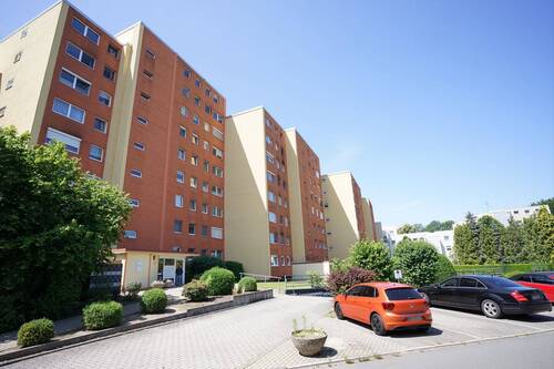 Eingang - 3 Zimmer Etagenwohnung zum Kaufen in Wolfsburg