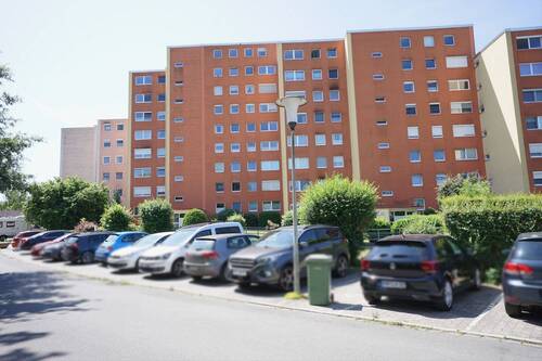 Frontansicht - 3 Zimmer Etagenwohnung in Wolfsburg