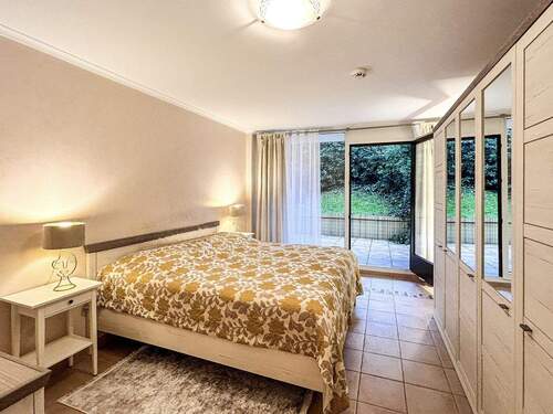 Schlafzimmer 2 im Erdgeschoss - 