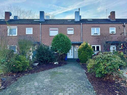 Frontansicht - 5 Zimmer Reihenmittelhaus in Neuss