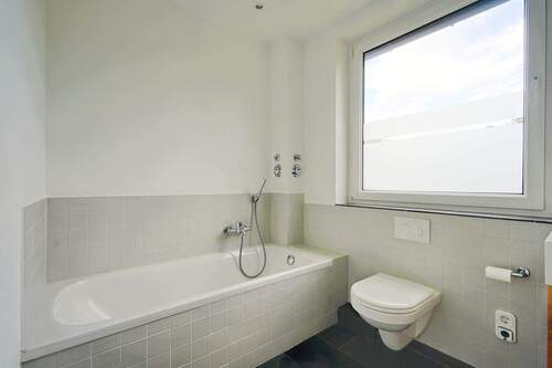 Vollbad mit Wanne - 