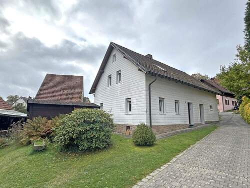 Außenansicht - 4 Zimmer Einfamilienhaus in Marktschorgast