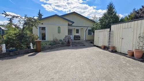 Nordseite mit Eingang - 