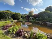 Traumhaft angelegter Gartenteich - 