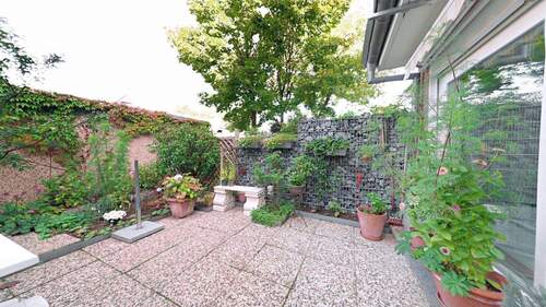 Terrasse - Beispielfoto, Ausstattung und Zustand können variieren - 