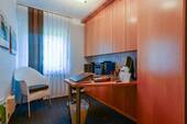 Büro 5 - 