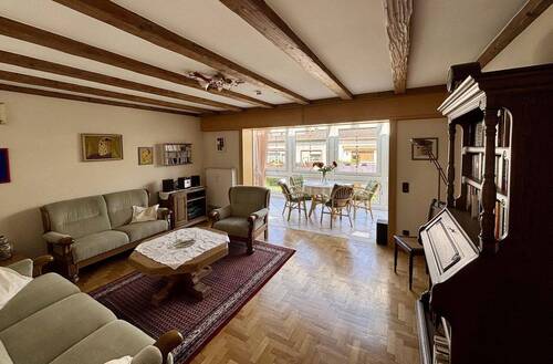 Wohnzimmer mit Wintergarten - 2 Zimmer Mehrfamilienhaus, Wohnhaus zum Kaufen in Koblenz