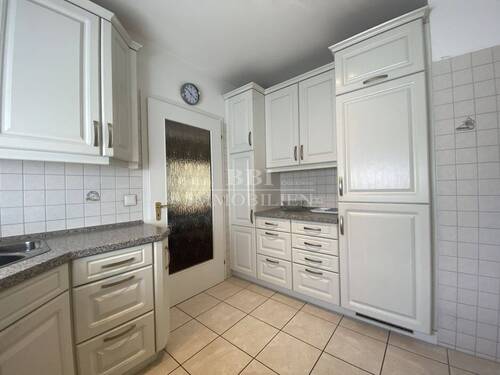 Helle Einbauküche - 