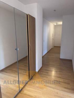 Flur - Etagenwohnung mit 56,00 m&sup2; in Freiburg im Breisgau zum Kaufen