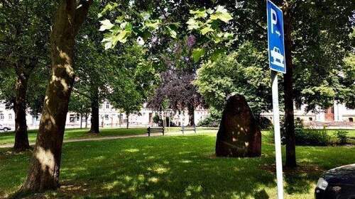 Park vorm Objekt - 2 Zimmer Etagenwohnung in Döbeln