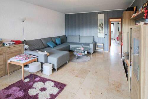 Wohnzimmer - 4 Zimmer Etagenwohnung zum Kaufen in Mannheim
