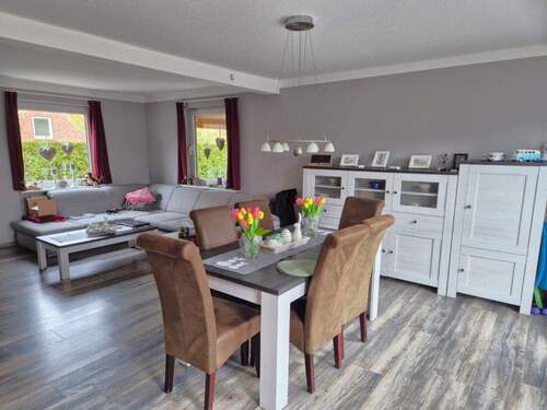 Wohn-/Esszimmer - 5 Zimmer Einfamilienhaus zum Kaufen in Butjadingen / Stollhamm