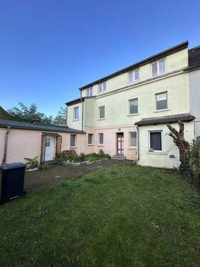 Hofseite Haus - Mehrfamilienhaus, Wohnhaus in Brandenburg an der Havel zum Kaufen