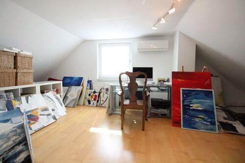 Dachgeschoss mit Klima - 