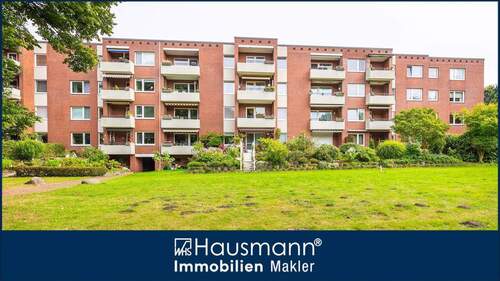 Hausansicht - Wohnen im Grünen - Ihr neues Zuhause in Hamburg-Hummelsbüttel!