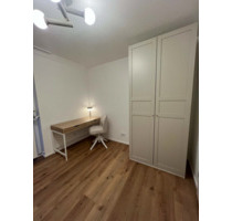 Vollmöbliertes WG-Zimmer mit Balkon in guter Lage - München Bogenhausen