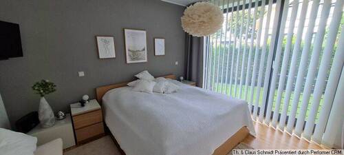 Großes Schlafzimmer - Etagenwohnung mit 100,80 m&sup2; in Rastede zur Miete